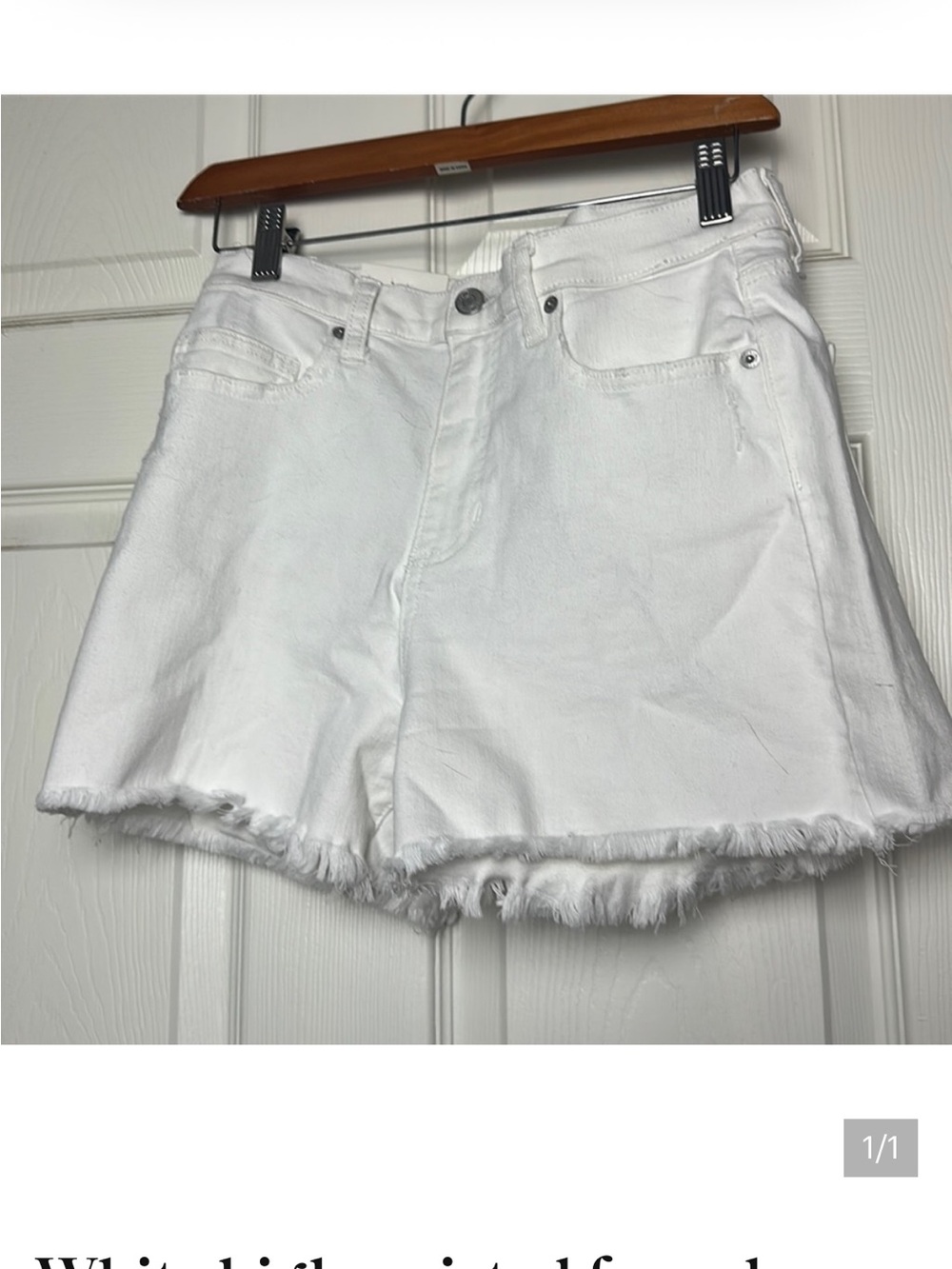 NWT White Denim Cut Off Shorts Stretch Frayed Hem Medium